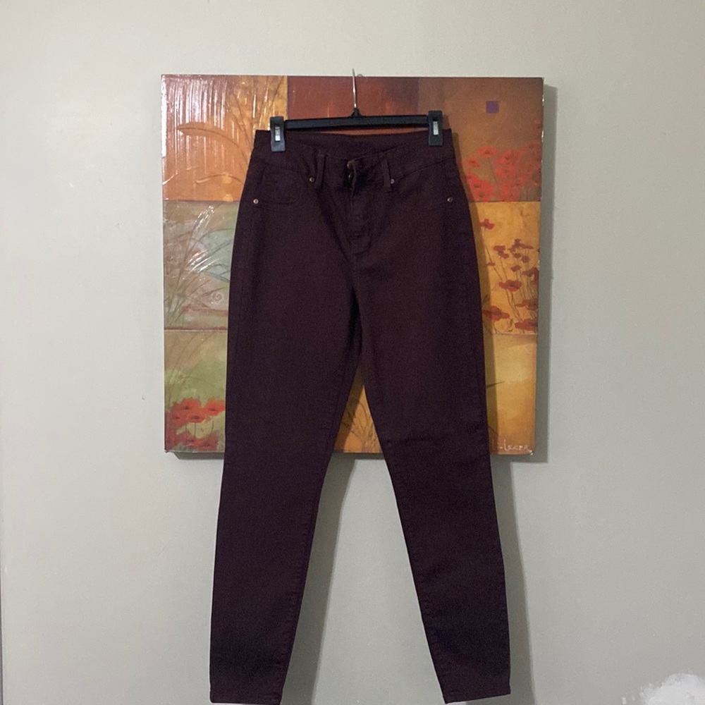 SIZE MED MAURICES HIGH RISE JEGGINGS